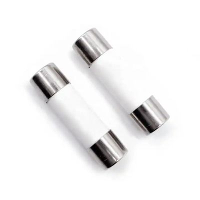 HRC Fuseau automobile 660V/700V Dispositifs de protection de circuit de fusible à haute capacité de rupture
